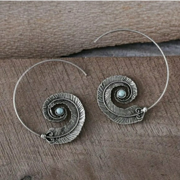 Boho Hoop Earrings Silver Turquoise Feather Spiral Southwestern  NWT - Picture 6 of 8